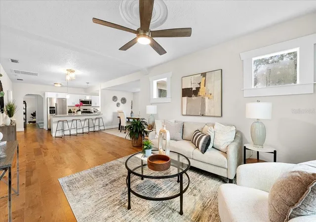 Photo 2 of Single family home for sale at 820 W Woodlawn Ave, Tampa, FL 33603 | MLS# TB8545018 | Listing updated on 2026-09-29