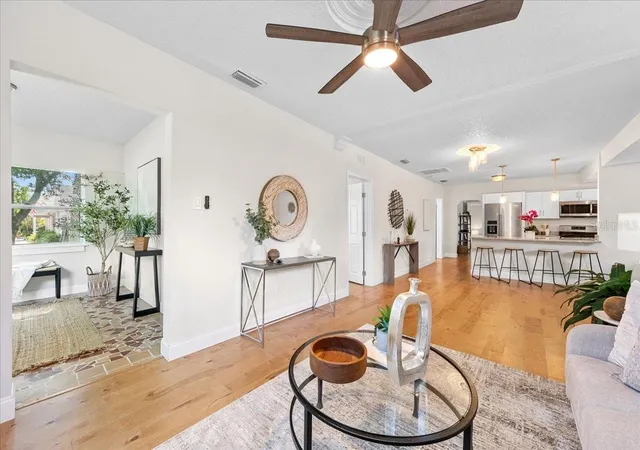 Photo 3 of Single family home for sale at 820 W Woodlawn Ave, Tampa, FL 33603 | MLS# TB8545018 | Listing updated on 2026-09-29