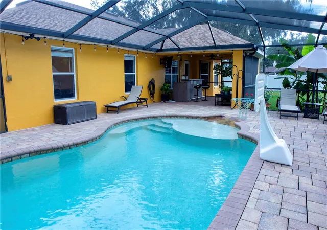 Photo 3 of Single family home for sale at 6093 Velvet Loop, Lakeland, FL 33811 | MLS# R4911917 | Listing updated on 2026-10-17