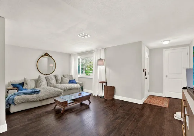 Photo 3 of Single family home for sale at 7700 Bayleaf Dr, Hudson, FL 34667 | MLS# TB8545034 | Listing updated on 2026-09-23