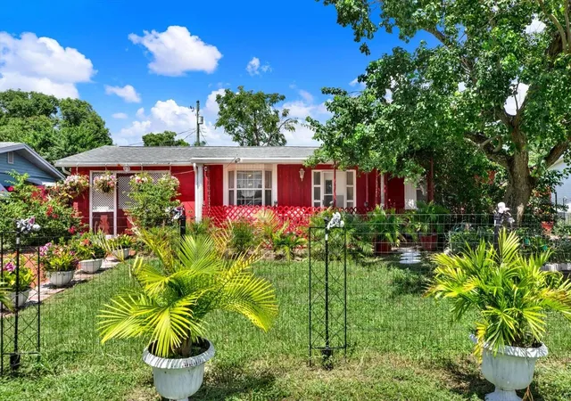 Photo 23 of Single family home for sale at 4737 Longwood Ave, Holiday, FL 34690 | MLS# TB8545039 | Listing updated on 2026-09-08