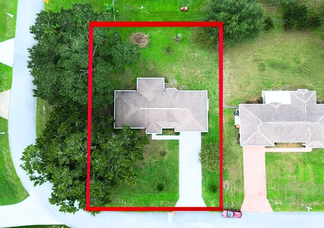 Photo 2 of Single family home for sale at 10579 Sw 62nd Terrace Rd, Ocala, FL 34476 | MLS# OM731600 | Listing updated on 2026-09-06