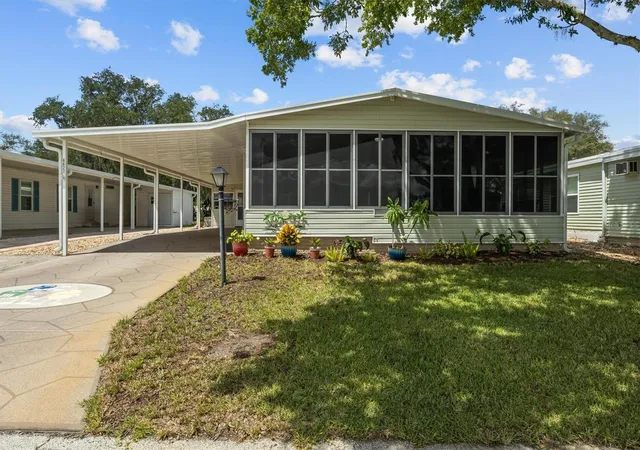 Photo 1 of Manufactured home for sale at 6627 Westchester Dr Ne, Winter Haven, FL 33881 | MLS# S5156843 | Listing updated on 2026-09-05