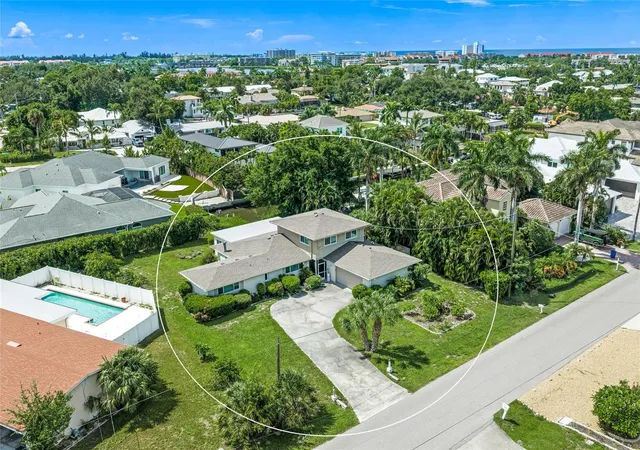 Photo 3 of Single family home for sale at 1820 Stanford Ln, Sarasota, FL 34231 | MLS# A4704918 | Listing updated on 2026-09-14