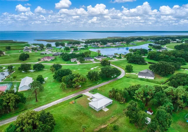 Photo 3 of Single family home for sale at 6025 Cypress Ter, Sebring, FL 33876 | MLS# O6438741 | Listing updated on 2026-10-02