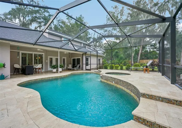 Photo 3 of Single family home for sale at 4710 Ridgecliff Dr, Brandon, FL 33511 | MLS# TB8545074 | Listing updated on 2026-09-20