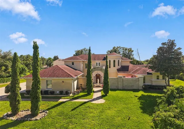 Photo 3 of Single family home for sale at 7258 Loblolly Ct, Weeki Wachee, FL 34607 | MLS# W7889165 | Listing updated on 2026-10-10