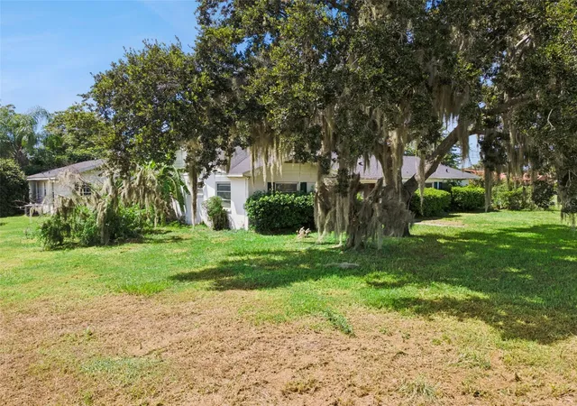 Photo 4 of Single family home for sale at 1100 Mount Pisgah Rd, Fort Meade, FL 33841 | MLS# O6438776 | Listing updated on 2026-10-17