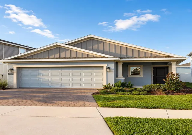 Photo 1 of Single family home for sale at 3049 Armstrong Ave, Clermont, FL 34714 | MLS# O6438782 | Listing updated on 2026-09-04
