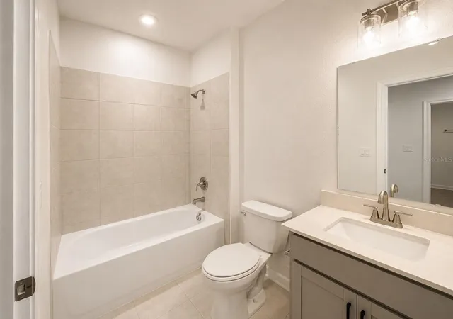 Photo 3 of Single family home for sale at 3049 Armstrong Ave, Clermont, FL 34714 | MLS# O6438782 | Listing updated on 2026-09-04