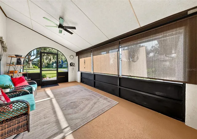 Photo 4 of Single family home for sale at 8106 Spring Dr, Yalaha, FL 34797 | MLS# G5117321 | Listing updated on 2026-10-07