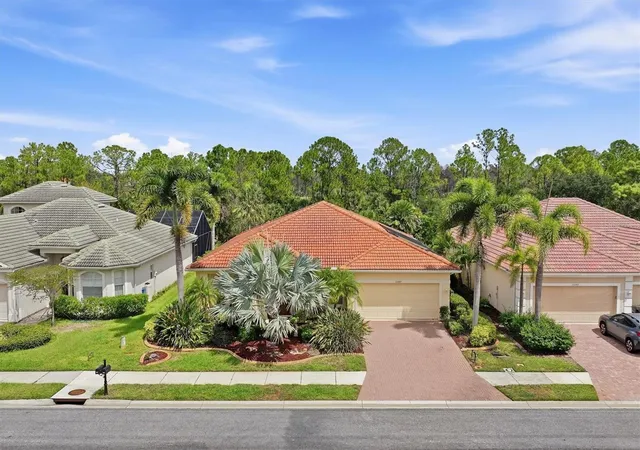 Photo 2 of Single family home for sale at 11347 Dancing River Dr, Venice, FL 34292 | MLS# N6145605 | Listing updated on 2026-09-28
