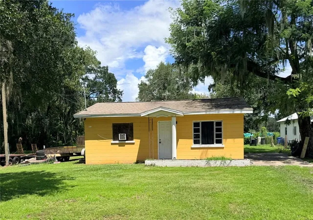 Photo 2 of Single family home for sale at 3602 Coronet Pit Rd, Plant City, FL 33566 | MLS# TB8545110 | Listing updated on 2026-09-06