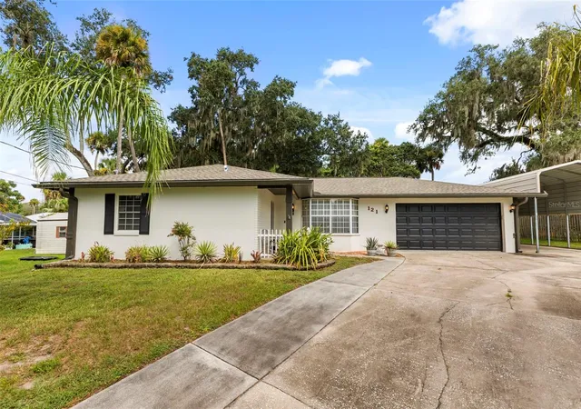 Single family home for sale at 121 Oak Ridge Ave, EDGEWATER, FL 32132 | MLS# O6438793