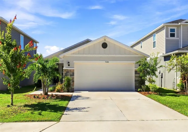 Photo 1 of Single family home for sale at 9540 Sandy Blfs Cir, Parrish, FL 34219 | MLS# A4704935 | Listing updated on 2026-09-13