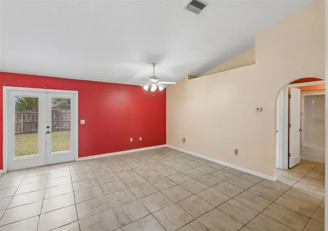 Photo 4 of Single family home for sale at 10752 Anna Belle Ave, Leesburg, FL 34788 | MLS# G5117326 | Listing updated on 2026-10-09
