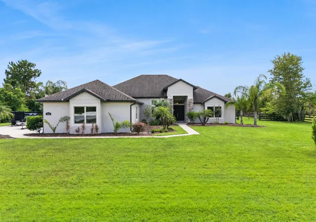 Photo 1 of Single family home for sale at 2601 Wassum Trl, Chuluota, FL 32766 | MLS# O6438824 | Listing updated on 2026-09-17