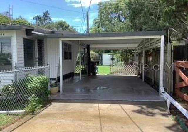 Photo 2 of Manufactured home for sale at 9544 Se 163rd Street, Summerfield, FL 34491 | MLS# OM731613 | Listing updated on 2026-09-05