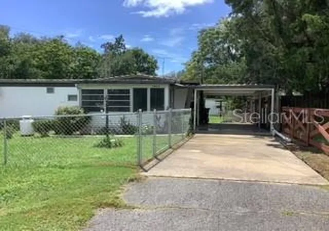 Photo 3 of Manufactured home for sale at 9544 Se 163rd Street, Summerfield, FL 34491 | MLS# OM731613 | Listing updated on 2026-09-05