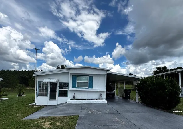 Photo 2 of Manufactured home for sale at 215 Edgewood Blvd, Lake Wales, FL 33898 | MLS# P4939767 | Listing updated on 2026-09-04