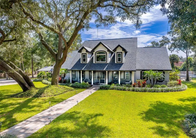 Photo 2 of Single family home for sale at 315 N Orange Ave, Sanford, FL 32771 | MLS# O6438841 | Listing updated on 2026-10-08