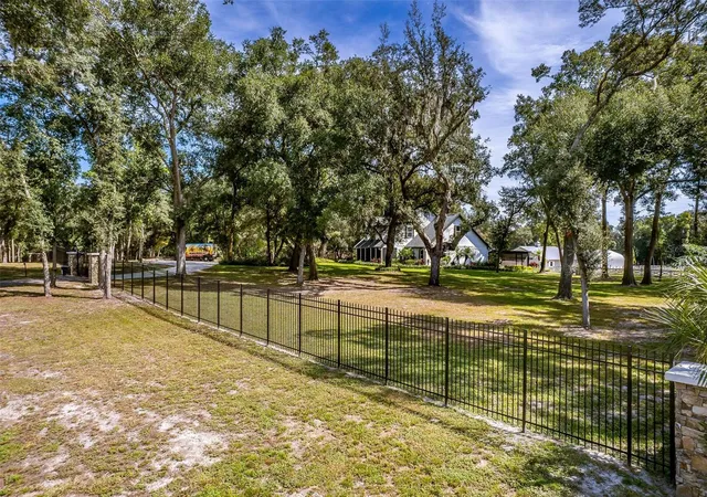 Photo 4 of Single family home for sale at 315 N Orange Ave, Sanford, FL 32771 | MLS# O6438841 | Listing updated on 2026-10-08
