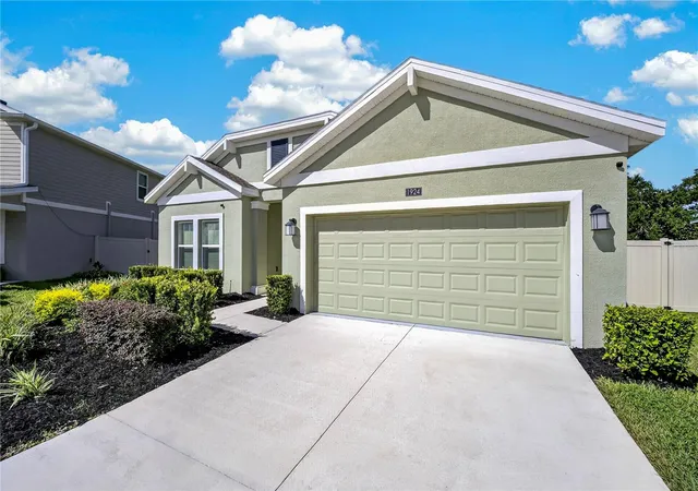 Photo 2 of Single family home for sale at 1924 Turtle Dove Ln, Kissimmee, FL 34746 | MLS# TB8545183 | Listing updated on 2026-09-05