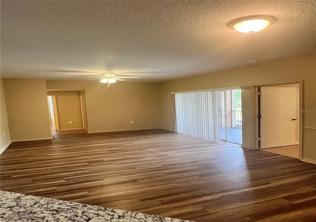 Photo 4 of Condo for sale at 5512 Metrowest Blvd #12-201, Orlando, FL 32811 | MLS# O6438847 | Listing updated on 2026-09-14
