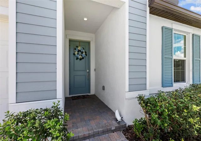 Photo 4 of Single family home for sale at 18286 Serene Lake Loop, Lutz, FL 33548 | MLS# TB8545188 | Listing updated on 2026-09-21