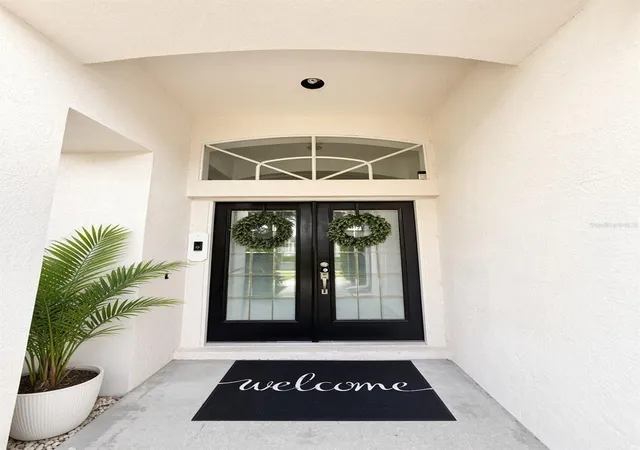 Photo 2 of Single family home for sale at 1820 S Ridge Dr, Valrico, FL 33594 | MLS# TB8545191 | Listing updated on 2026-09-30