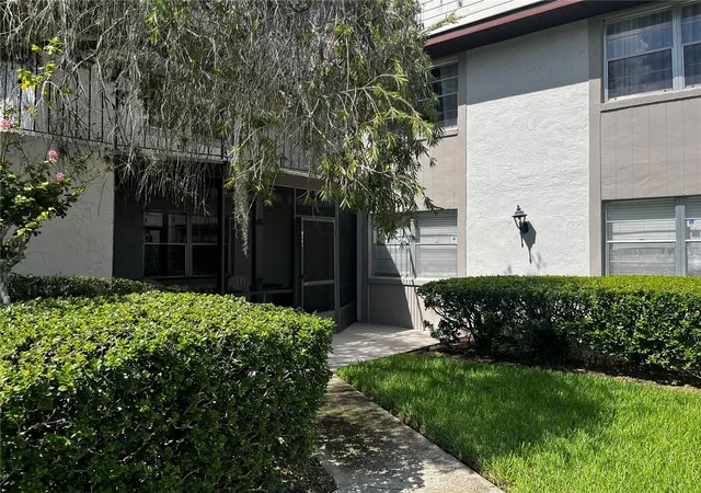 Photo 3 of Sale Pending at 109 Windtree Ln #N, Winter Garden, FL 34787 | MLS# O6438852 | Listing updated on 2026-09-23