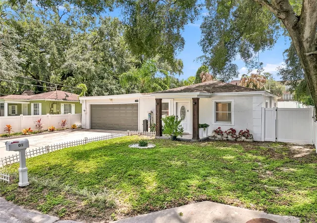Photo 2 of Single family home for sale at 701 E Crenshaw St, Tampa, FL 33604 | MLS# TB8545198 | Listing updated on 2026-09-08