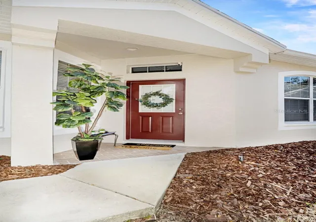 Photo 4 of House for sale at 5911 Phoebenest Dr, Lithia, FL 33547 | MLS# TB8545207 | Listing updated on 2026-10-02