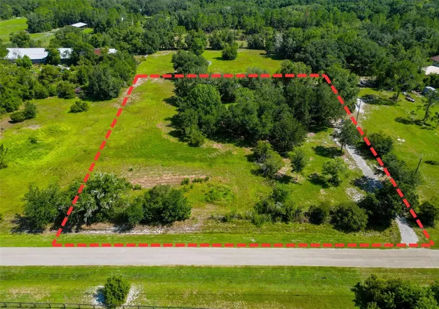 Photo 2 of Manufactured home for sale at 6204 Kelly Rd, Plant City, FL 33565 | MLS# TB8545208 | Listing updated on 2026-09-08