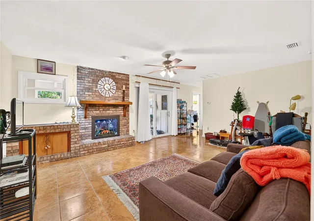Photo 2 of Single family home for sale at 3949 NW 38th Place, Gainesville, FL 32606 | MLS# GC543222 | Listing updated on 2026-09-05