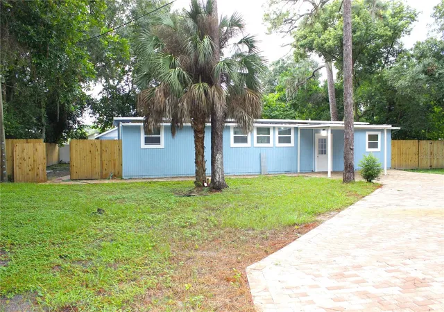 Photo 2 of Manufactured home for sale at 6934 Azlee Ave, New Port Richey, FL 34655 | MLS# W7889177 | Listing updated on 2026-09-21