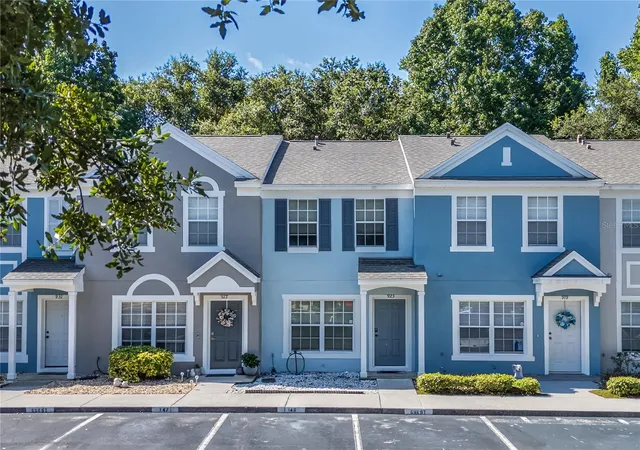 Photo 30 of Townhouse for sale at 923 Vineland Pl, Lake Mary, FL 32746 | MLS# O6438868 | Listing updated on 2026-09-05