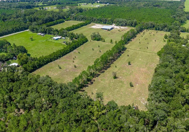 Photo 3 of Sale Pending at 6900 Sw 50th Avenue, Trenton, FL 32693 | MLS# GC543225 | Listing updated on 2026-09-25