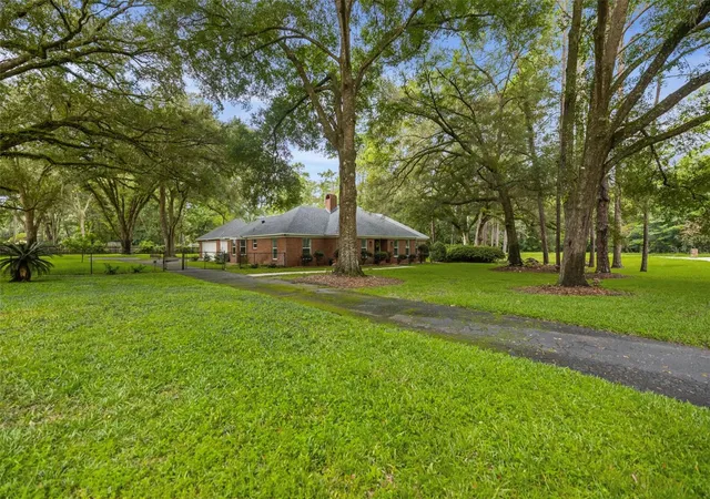 Photo 4 of Single family home for sale at 11207 NW 14th Avenue, Gainesville, FL 32606 | MLS# GC543226 | Listing updated on 2026-09-05