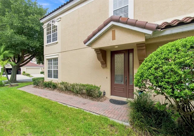 Photo 4 of Townhouse for sale at 8551 Via Bella Notte, Orlando, FL 32836 | MLS# O6438875 | Listing updated on 2026-09-13