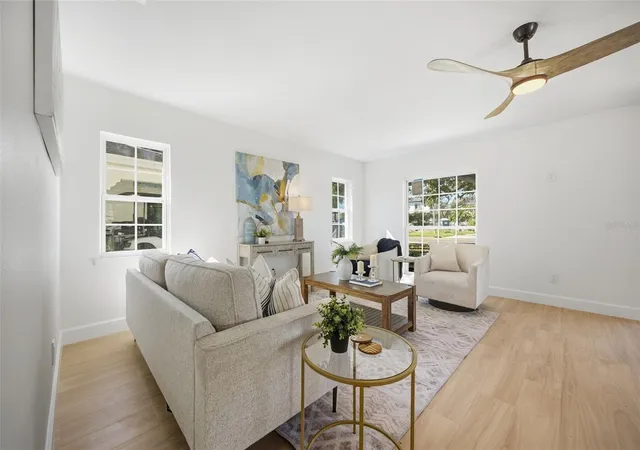 Photo 4 of Single family home for sale at 615 E Davis Blvd, Tampa, FL 33606 | MLS# TB8545230 | Listing updated on 2026-10-07
