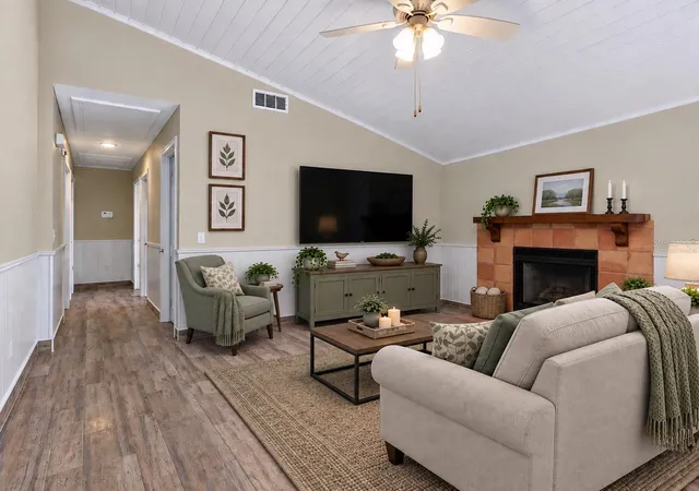 Photo 2 of Single family home for sale at 1205 Mohrlake Dr, Brandon, FL 33511 | MLS# TB8545236 | Listing updated on 2026-10-12