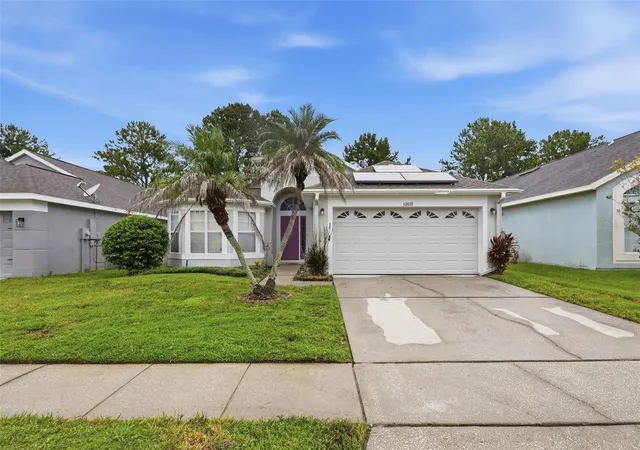 Photo 1 of Single family home for sale at 13637 Emeraldview Dr, Orlando, FL 32828 | MLS# O6438889 | Listing updated on 2026-10-08