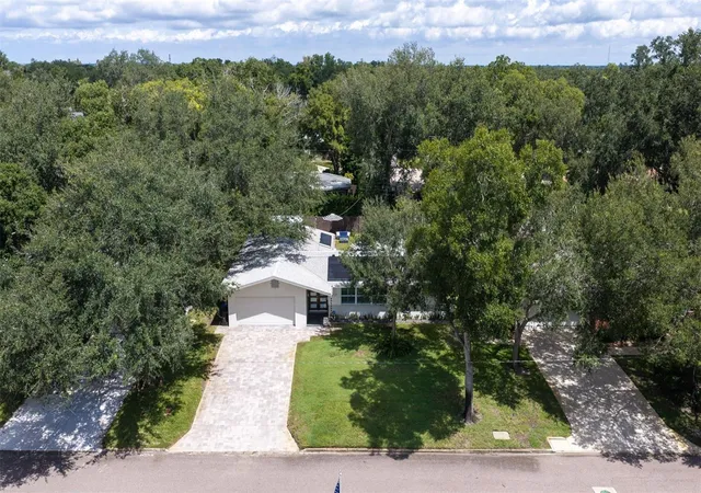 Photo 2 of Single family home for sale at 1423 42nd Avenue N, Saint Petersburg, FL 33703 | MLS# TB8545242 | Listing updated on 2026-09-13