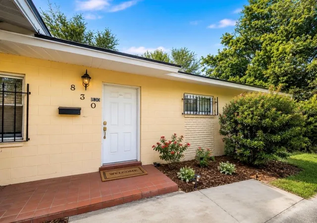 Photo 1 of Sale Pending at 830 Royal Oak Dr, Orlando, FL 32809 | MLS# O6438897 | Listing updated on 2026-09-14