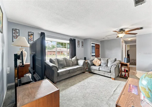 Photo 3 of Sale Pending at 547 Everett St, Deltona, FL 32725 | MLS# O6438905 | Listing updated on 2026-09-15