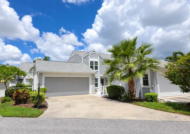 Photo 2 of Condo for sale at 3411 52nd Avenue Cir W, Bradenton, FL 34210 | MLS# A4704966 | Listing updated on 2026-10-17