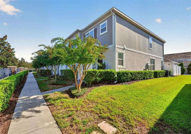 Photo 2 of Townhouse for sale at 11156 Hanlon Ter Aly, Winter Garden, FL 34787 | MLS# O6438910 | Listing updated on 2026-09-04