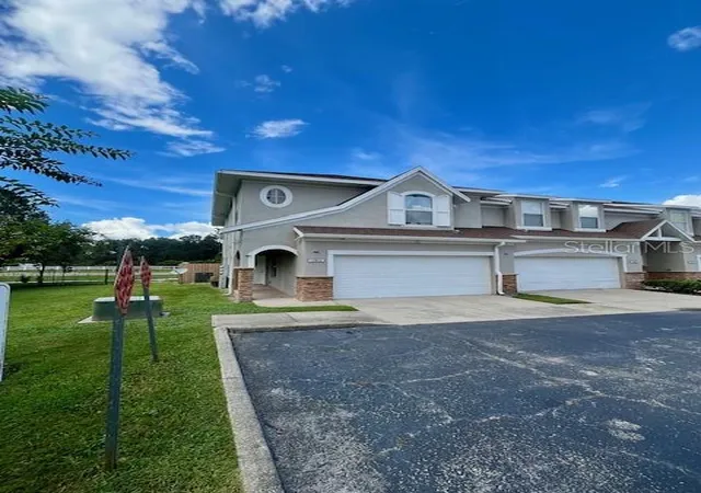 Photo 2 of Townhouse for sale at 10802 Celtic Woods Ave, Tampa, FL 33647 | MLS# TB8545256 | Listing updated on 2026-09-16