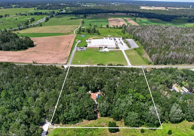 Manufactured home for sale at 21812 Fld Of Dreams Ln, DADE CITY, FL 33523 | MLS# TB8545279